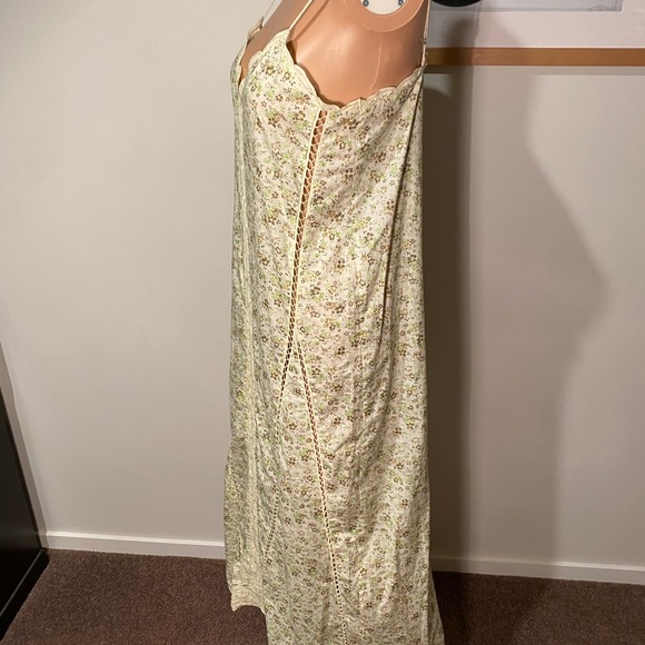 Binny paisley yellow lace maxi dress size 10 - Picture 4 of 8